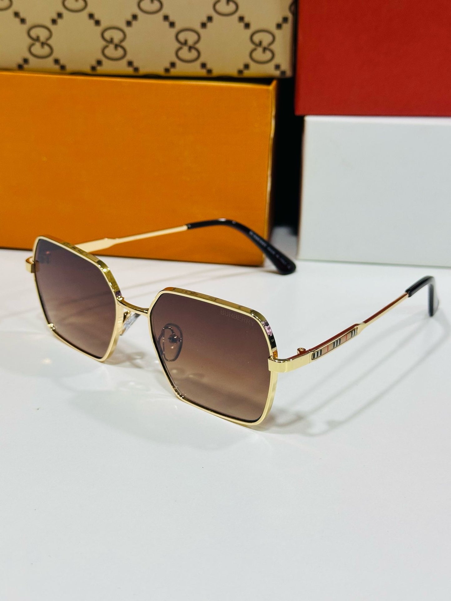 İTHAL BURBERRY 04